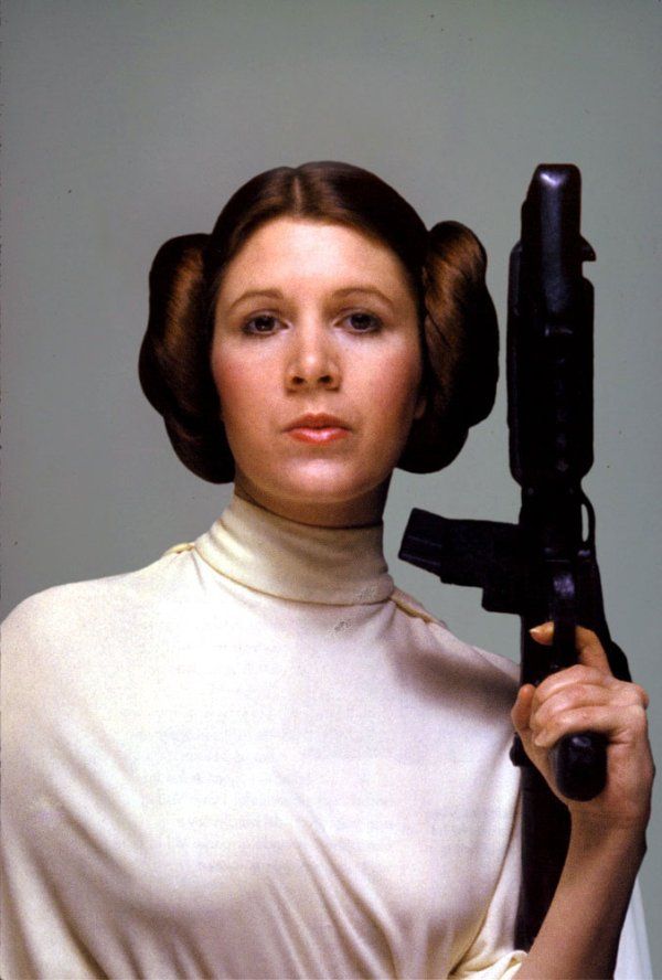 Princess Leia Hair, Carrie Fisher Princess Leia, Leia Star Wars, Star Wars Cast, Star Wars Princess Leia, Star Wars Princess, Star Wars Outfits, Star Wars Tattoo, Star Wars Costumes