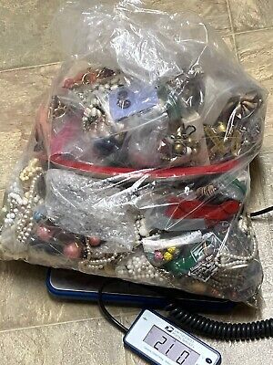 VINTAGE & Modern Junk Repair Jewelry HUGE JEWELRY Lot 21 Pounds! Shop Our Store!  | eBay Antique Finds, Vintage Modern, Vintage Watches, Modern Vintage, Vintage Antique, Antique Jewelry, And Now, Jewelry Shop, Ebay Store