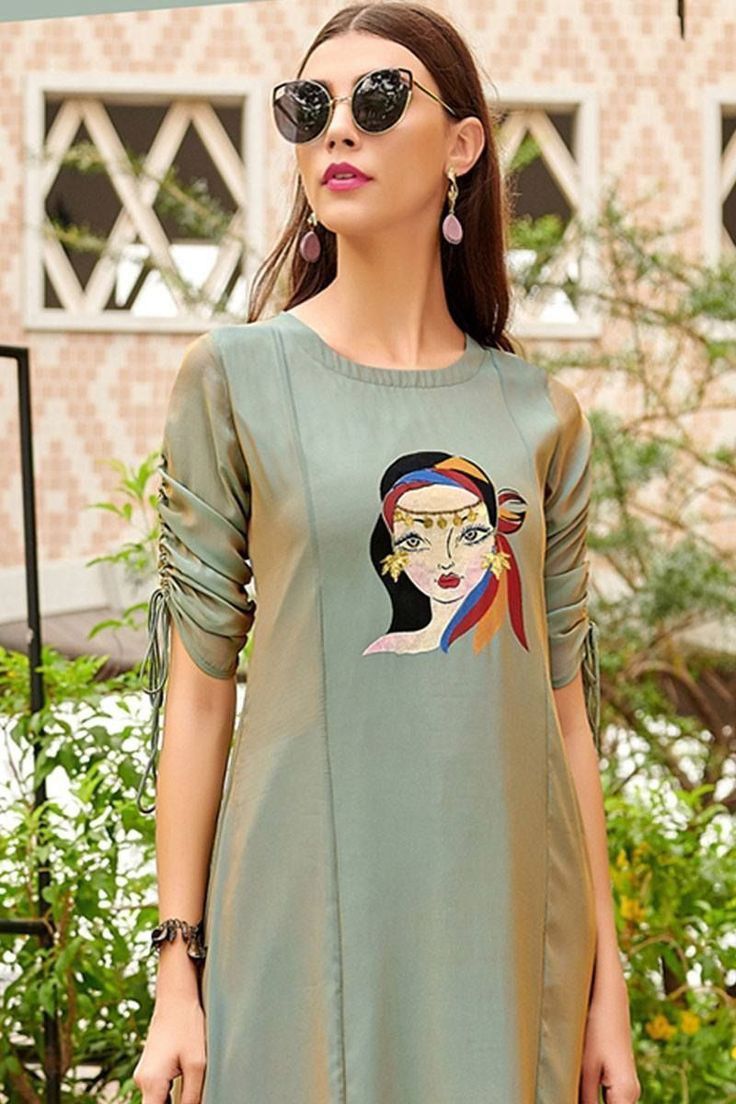 Couture, Tela, Kurtis Sleeves Design, Sleeves Design For Kurtis, Printed Kurti Designs, Kurti Sleeves Design, Hand Painted Dress, Designer Kurti Patterns, Simple Kurti Designs