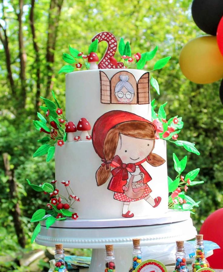 Cake Designs, Red Riding Hood Party, Simple Birthday Party, Birthday Cake Topper Printable, Trellis Wallpaper, Beautiful Birthday Cakes, Cartoon Images, Little Red Riding Hood, Red Riding Hood