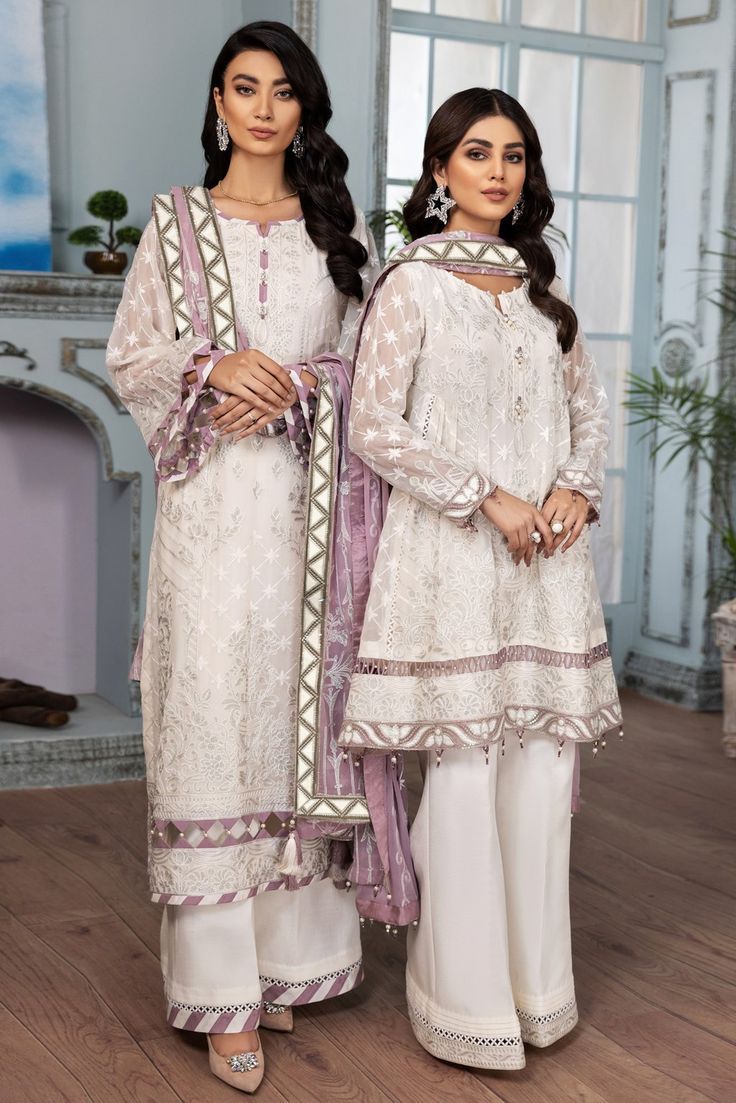 White Kameez, Colorful Dupatta, White Salwar Kameez, Flare Shirt, Pakistani Formal Dresses, Asian Designers, Pakistani Party Wear, Chiffon Sleeves, Chiffon Collection