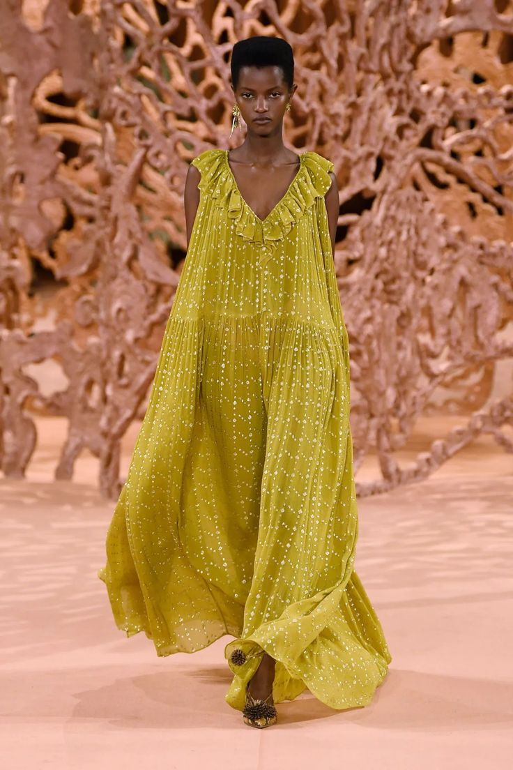 Ulla Johnson Fall 2024 Ready-to-Wear Runway, Fashion Show & Collection Review [PHOTOS] Resort 2024 Fashion, Runway Fashion Show, Resort 2024, Show Collection, 2024 Fashion, Fall 2024, Fashion Show Collection, Ulla Johnson, New York Fashion Week