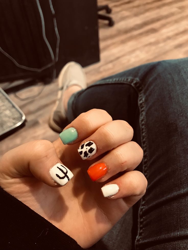 Country Acrylic Nails, Rodeo Nails, Cut Nails, Cowgirl Vibes, Western Nails, Cow Nails, How To Cut Nails, Dream Horse, New Nails