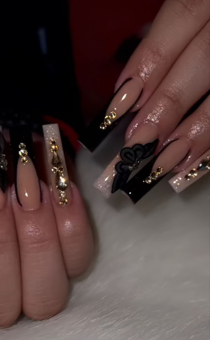 Black Quince Nails Acrylic, Black Acrylic Nails Quince, Xv Nails Black, Black 3d Flower Nails Acrylics, Black And Gold Baddie Nails, Cute Blinged Out Acrylic Nails, Black 15 Nails, Black And Gold Nails Acrylic Coffin, Black Masquerade Nails