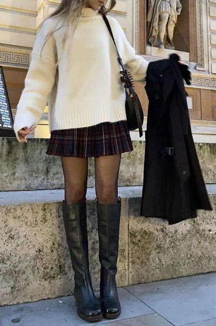 Skandinavian Fashion, Rok Mini, Vetements Clothing, Gossip Girl Outfits, Academia Outfits, Autumn Fits, London Outfit, Cold Outfits, Rock Outfit