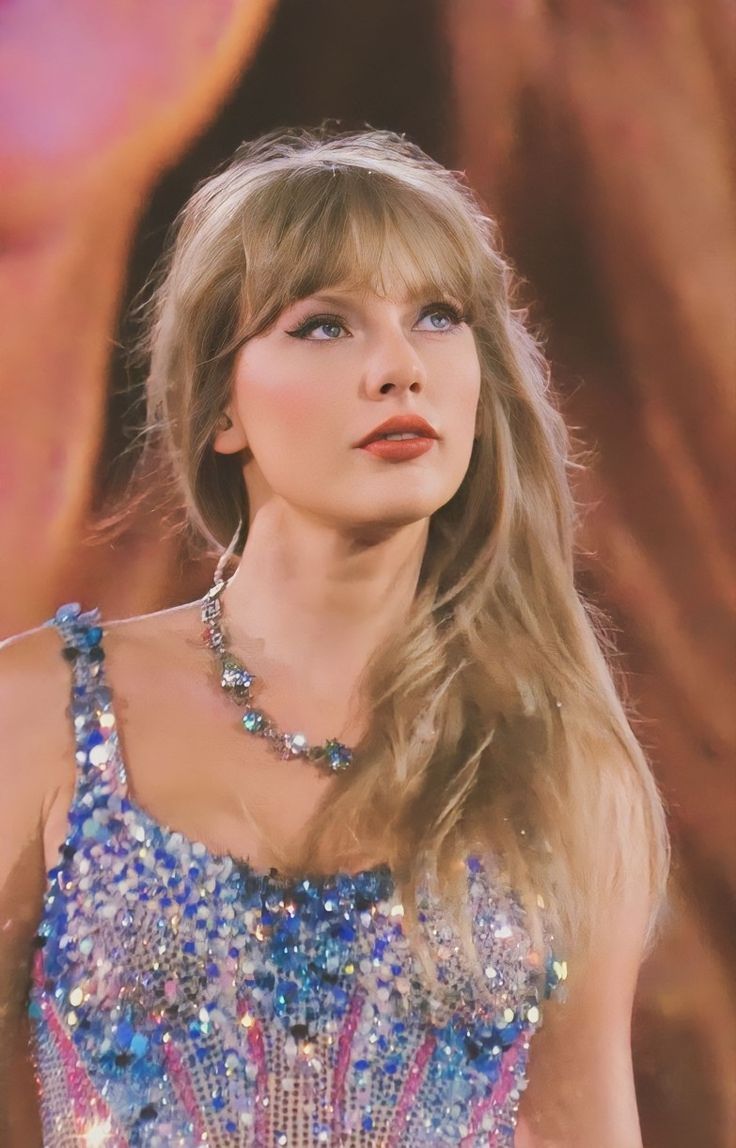 Taylor Swift Makeup Eras Tour, Taylor Swift Eras Tour Pictures, Eras Tour Desktop Wallpaper, Taylor Awift, Eras Tour Confetti, Taylor Swift Lock Screen, Eras Wallpaper, Taylor Swift Portrait, Lover Eras Tour