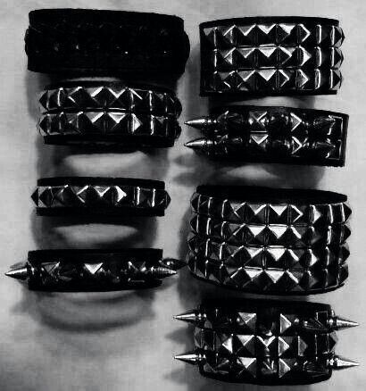 Spiked Bracelets, Spikes Fashion, Character Vibes, 2000s Emo, Kei Visual, Spike Bracelet, Emo Outfits, Emo Scene, Punk Outfits