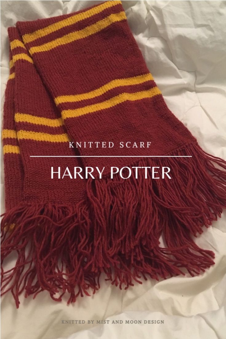 a harry potter scarf with the words knitted scarr on it and yellow stripes