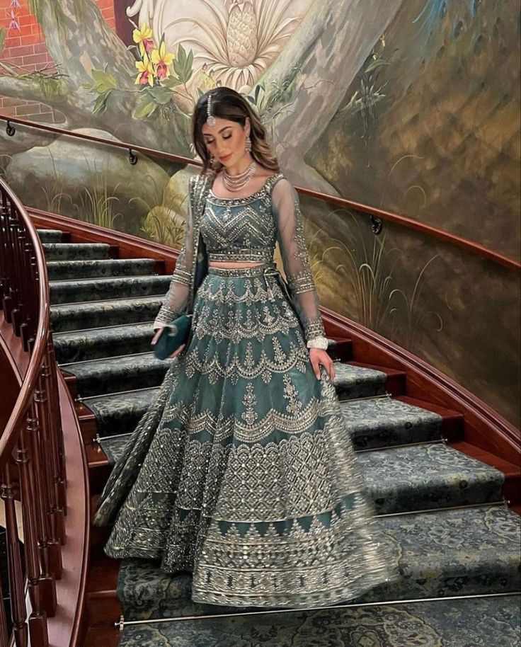 Indian Clothes Wedding, Pakistani Lengha Dress, Desi Formal Dresses, Indian Matric Dance Dresses, South Asian Bridesmaid Dresses, Unique Desi Outfits, Lengha Prom Dress, South Asian Prom Dress, Lenghas For Wedding Guests