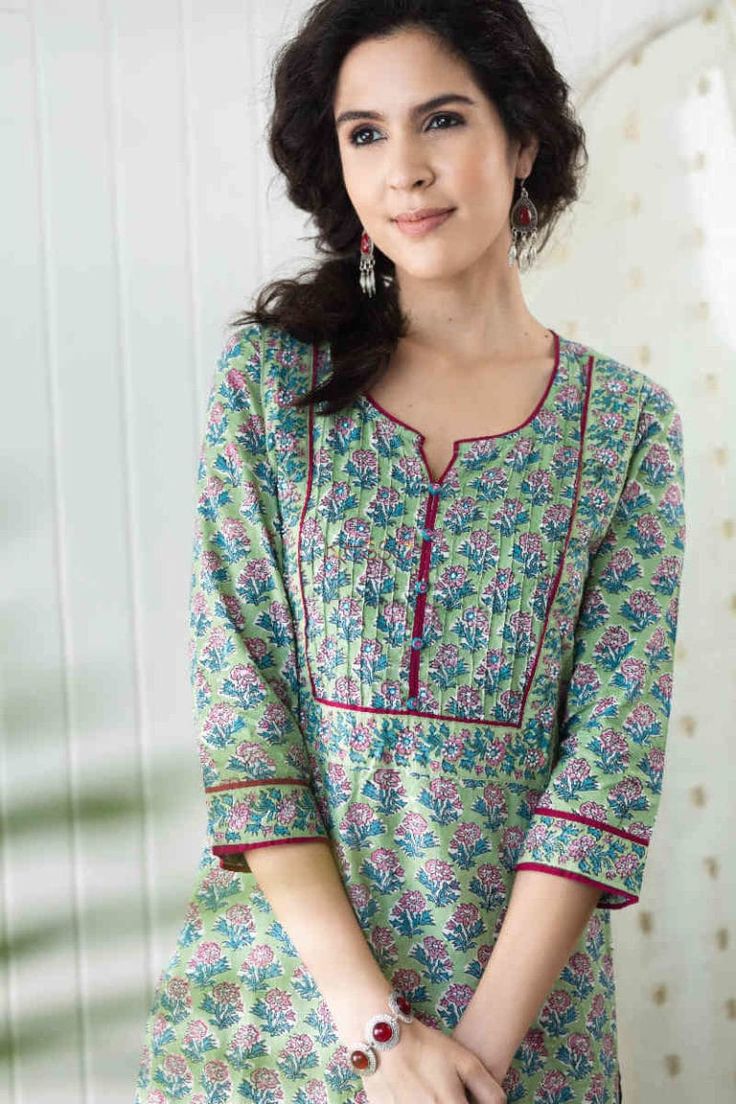 Haute Couture, Couture, Patchwork, Cotton Suit Designs, Printed Kurti Designs, Silk Kurti Designs, Salwar Neck Designs, Kurta Patterns, New Kurti Designs