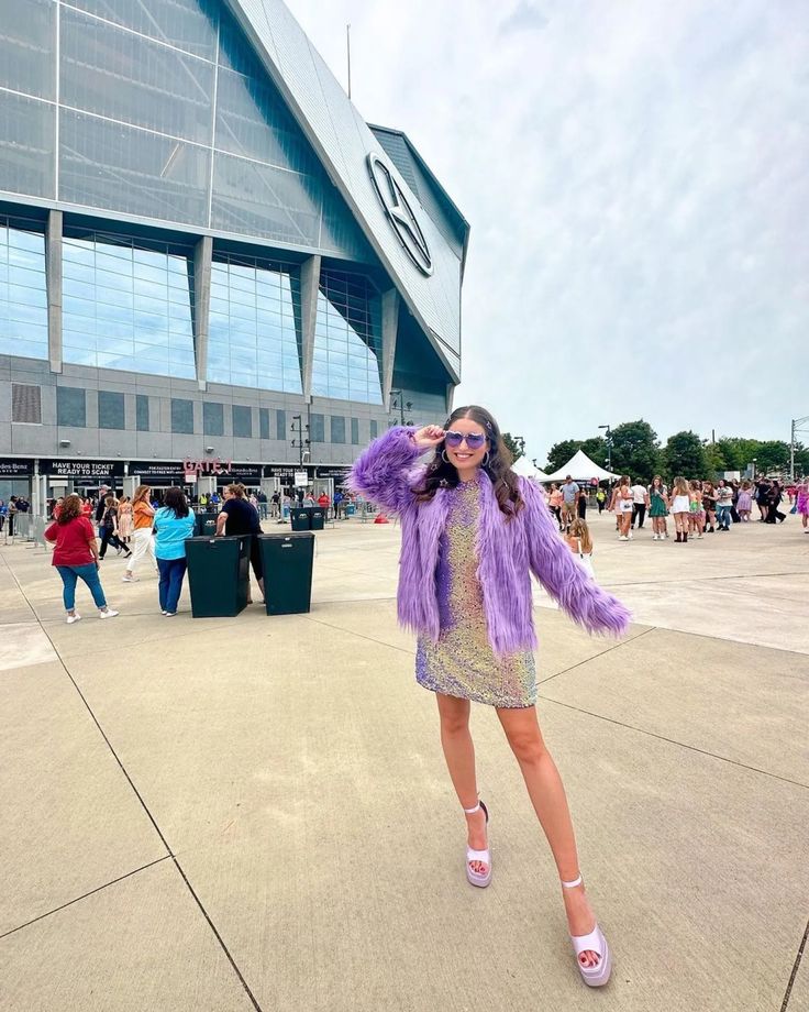 40 Show-Stopping Taylor Swift Eras Tour Outfits and Ideas Taylor Swift Eras Tour Concert, Taylor Swift Eras Tour Outfits, Eras Tour Outfits, Eras Tour Concert, Lavender Outfit, Daily Dress Me, Taylor Outfits, Lavender Haze, Taylor Swift Tour Outfits