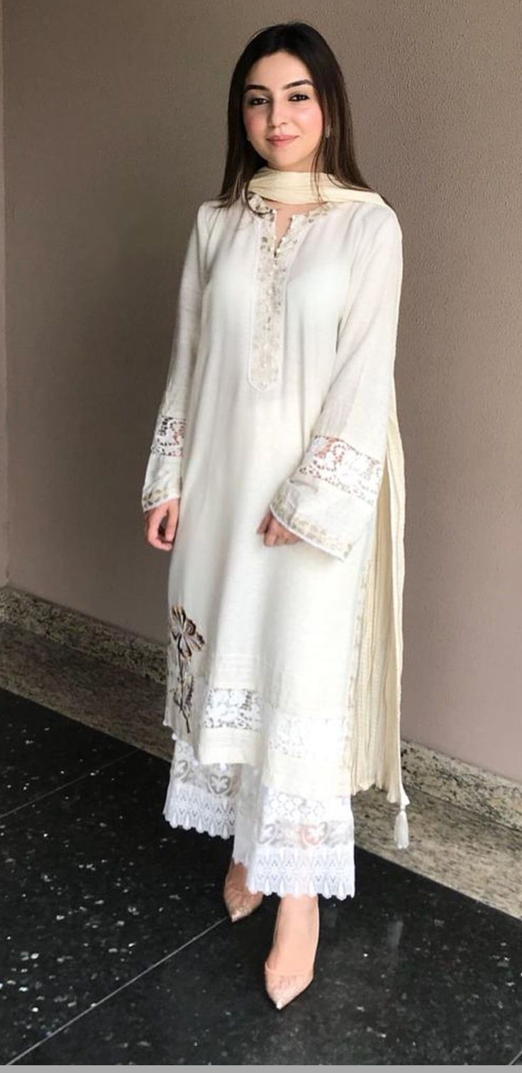 Pengantin India, Pakistan Dress, Nikkah Dress, Pakistani Fancy Dresses, Pakistani Fashion Casual, Casual Indian Fashion, Salwar Kamiz, Pakistani Dresses Casual, Pakistani Fashion Party Wear