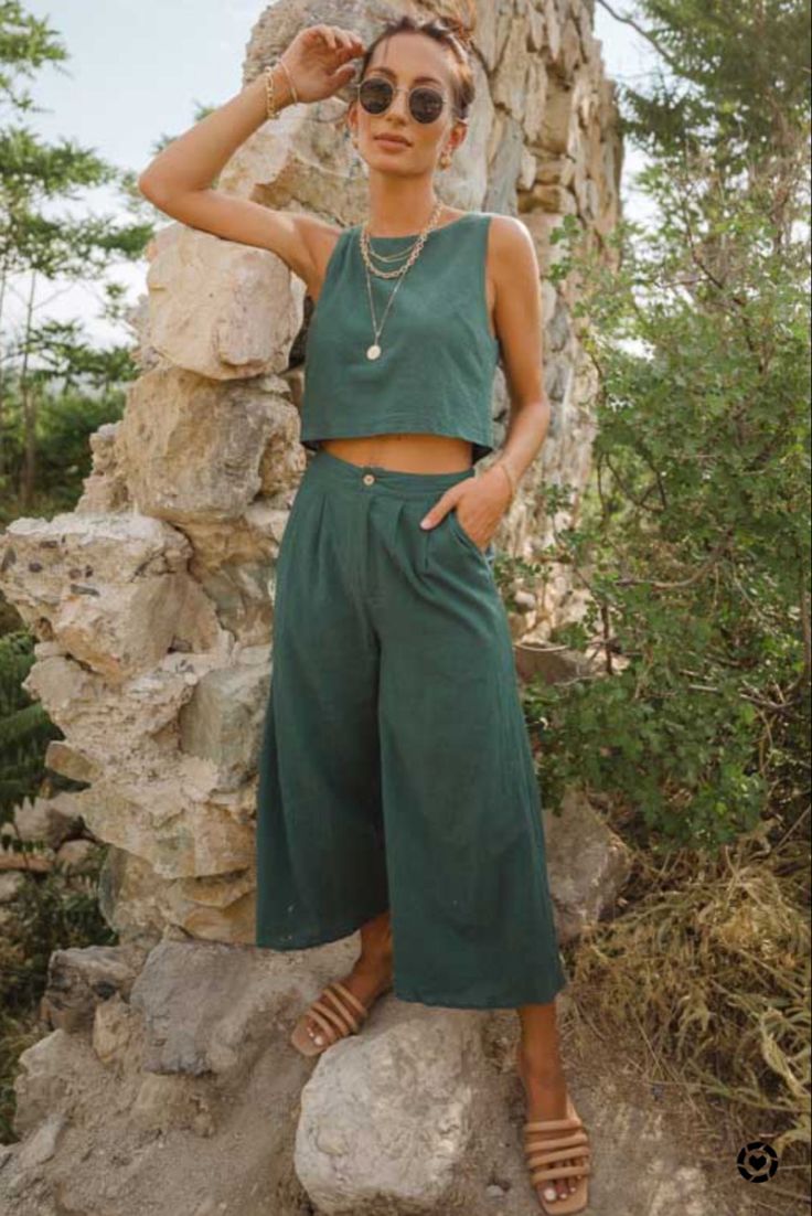 Black B, Elastic Waist Pants, Sleeveless Crop Top, Linen Top, Waist Pants, Cropped Top, Small Tops, Final Sale, Maxi Skirt