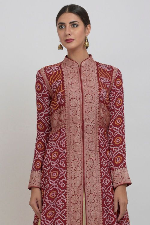 Product Zoom Maroon Banarasi, Jacket With Skirt, Women Talking, Dresses For Men, Bandhani Dress, Western Dresses For Women, Designer Kurti Patterns, Kurti Embroidery Design, Long Kurti Designs