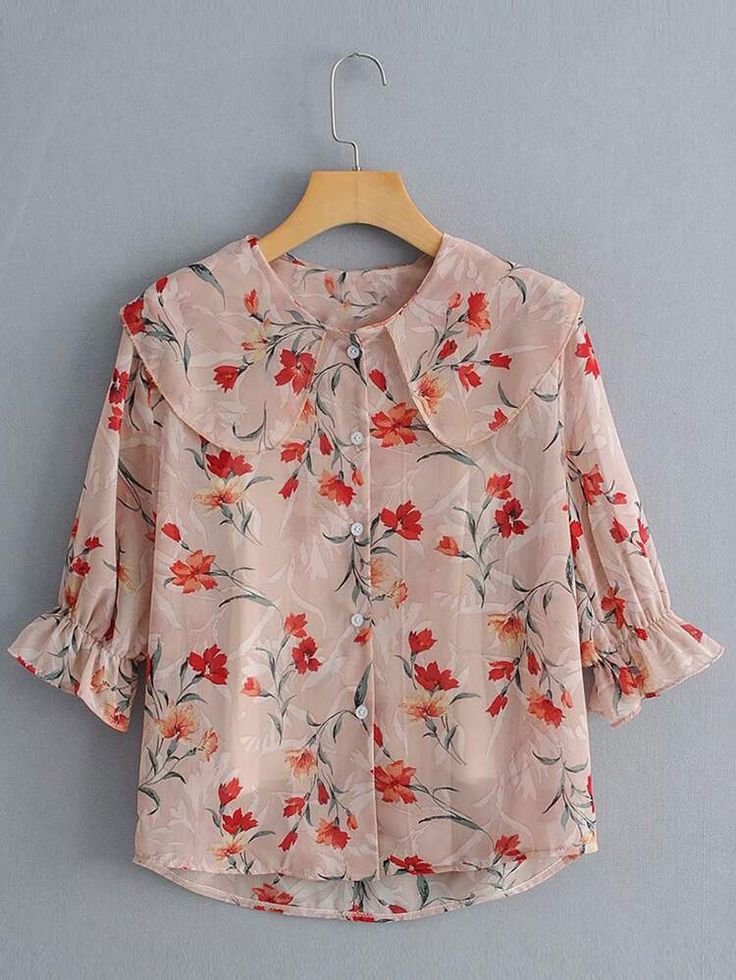 To find out about the Ditsy Floral Chiffon Blouse & Cami Top at SHEIN, part of our latest Blouses ready to shop online today! Couture, Girls Top Design, Blouse Tops Designs, Floral Chiffon Blouse, Chiffon Tops Blouses, Fashion Top Outfits, Fancy Tops, Womens Tops Dressy, Fashion Tops Blouse