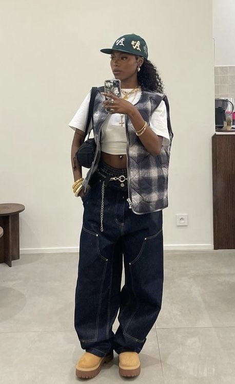 Summer Baddie Outfits, Hoodies Y2k, Summer Baddie, Looks Hip Hop, High Waisted Cargo Pants, Estilo Cholo, Y2k Jeans, Y2k Clothing, 2000s Fashion Outfits