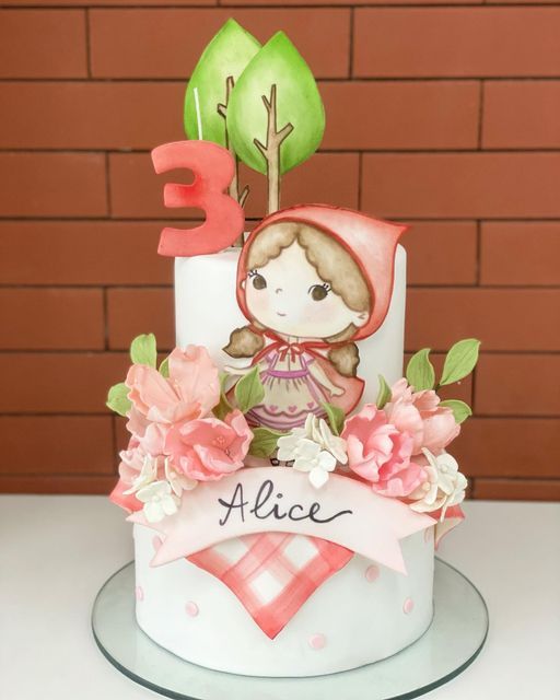 Fondant Tutorial, Red Riding Hood Party, Baby Birthday Party Theme, Buttercream Fondant, Woodland Cake, Pretty Birthday Cakes, Cute Birthday Cakes, Balloon Design, Baby Birthday Party