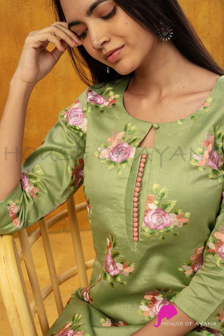 Simple Kurti Gala Design, Neck New Designs For Kurtis, Floral Chudidar Designs, Potli Designs Kurti, Silk Kurtis Design, Kurtis Models For Stitching, Nack Design For Kurti Pattern, Neck Designs For Silk Suits, Design Kurti Patterns