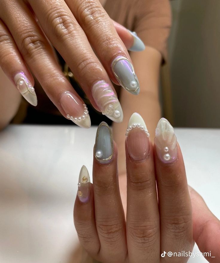 Mermaidcore Nails Aesthetic, Simple Ethereal Nails, Summer Pearl Nails, Jelly 3d Nails, Sirencore Nails, Pearl Nails With Design, Short Mermaid Nails, Almond Nails With Charms, Nails W Pearls