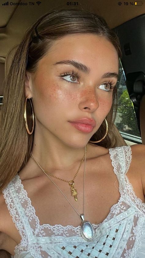 Freckles Makeup, Flot Makeup, Smink Inspiration, Freckles Girl, Summer Makeup Looks, Cute Makeup Looks, Hot Hair Styles, Makeup Looks Tutorial, Beauty Influencer