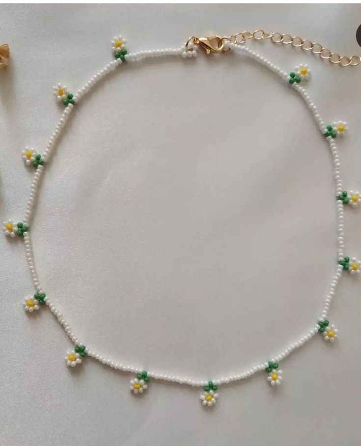 Beaded Daisy Necklace, Beaded Daisy Chain, Daisy Chain Necklace, Kalung Manik-manik, Flower Minimalist, Jewelry Y2k, Beaded Daisy, Fata Morgana, Pola Manik