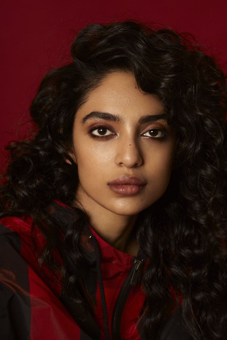 UHD HD Photo Sobhita Dhulipala, Red Dress Party, Unique Faces, Nude Makeup, Portrait Sketches, Female Portraits, Beautiful Indian Actress, Face Claims, Middle East