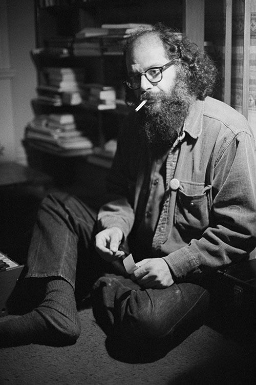 Albert Einstein, Writers And Poets, Alan Ginsberg, Beatnik Style, Allen Ginsberg, French New Wave, Beat Generation, Nyc Artist, Iconic Images