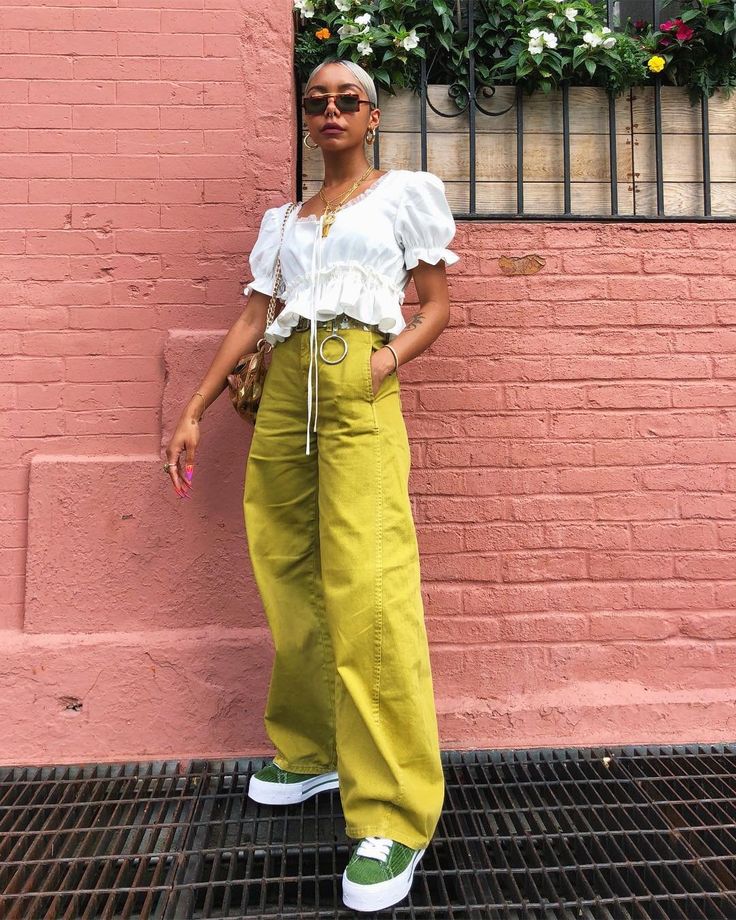 #UOonYou #UODenim @wuzg00d Wide Leg Jean Outfits, Wide Leg Jeans Outfits, Yellow Jeans, Yellow Pants, Cute Spring Outfits, Trendy Swimwear, Outfit Jeans, Looks Street Style, Korean Fashion Trends