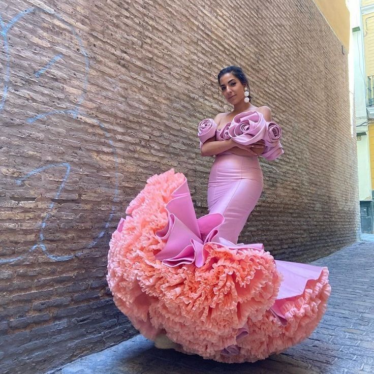 Prom Dress Elegant, Gown Pictures, Pleated Tulle, Prom Dresses Elegant, Off Shoulder Gown, Off Shoulders, Looks Party, فستان سهرة, Dresses Floral