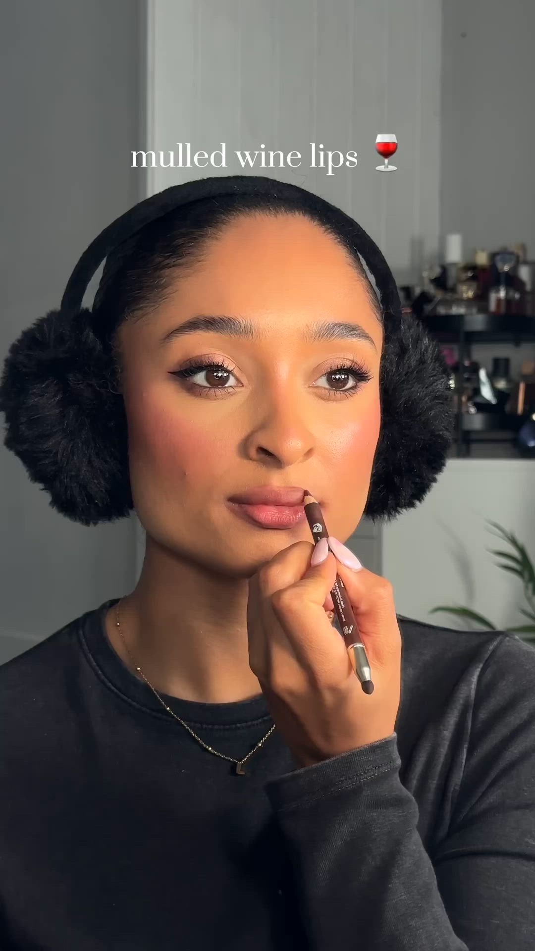 Dreaming of mulled wine lips ❤️🍷 Perfect combo for Christmas markets or cute winter dates. Loving the deeper red gloss to finish the look, let me know what you think?! Also using a brown lip liner with a red lip is THE BEST!! ❤️ @iconic.london Lip Liner - Serving Lewks @bourjois_uk Lipstick - 12 Brunette @bobbibrownuk Gloss - Rock & Red Ib: @eeerinr #mulledwine #mulledwinelips #christmaslip #redlip #redlipcombo #browngirlmakeup #bobbibrown #redgloss #iconiclondon #bourjoisparis