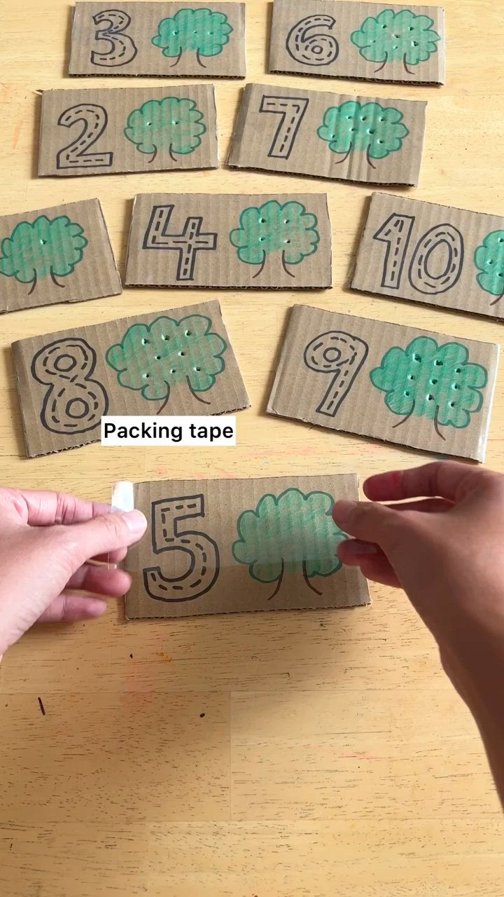 This contains: Apple Tree Counting Cards
Preschoolers may use these reusable number cards to count and write the numbers 1 through 10. This allows children to count and strengthen their fine motor abilities.