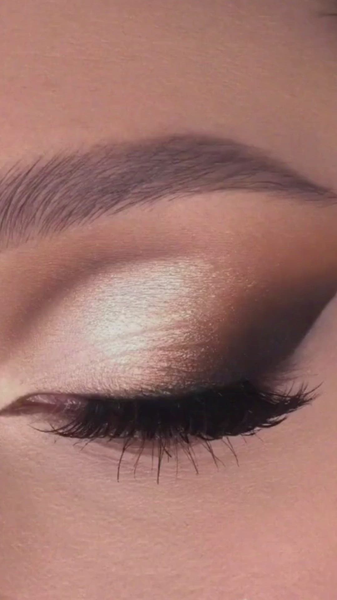 This contains an image of: Simple Eyeshadow For Beginners