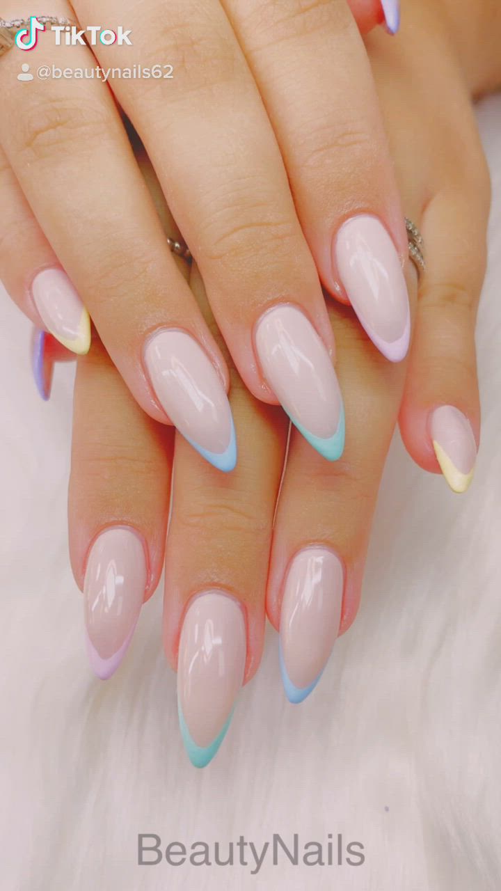 This contains an image of: French nailsdesign 