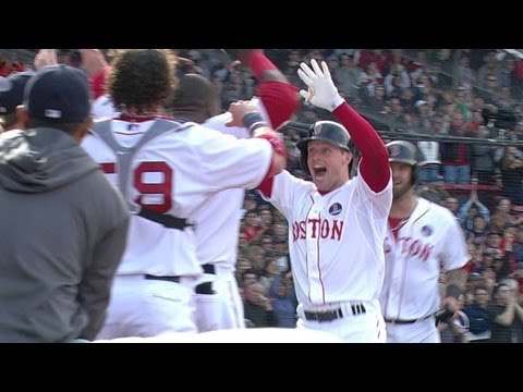 Nava's go-ahead homer