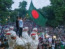 Bangladesh: Cel puţin 73 de oameni au murit în violenţe în timpul unor manifestaţii antiguvernamentale masive. S-a impus stare de asediu