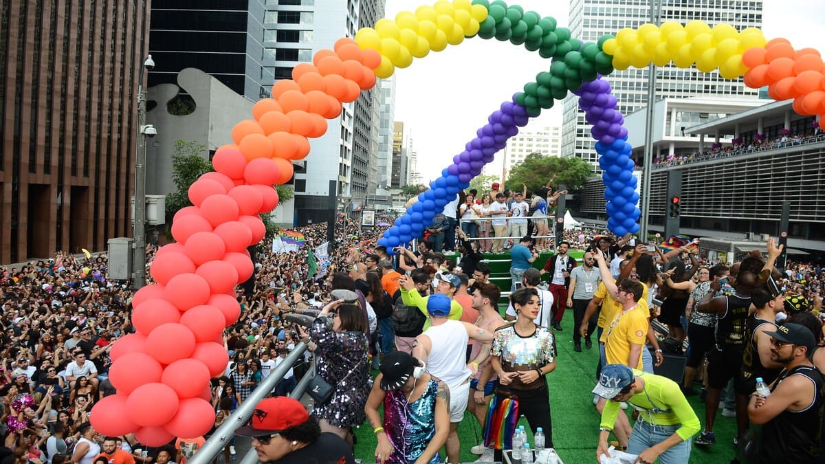 21ª Parada do Orgulho LGBT, realizada no domingo dia 2 de junho