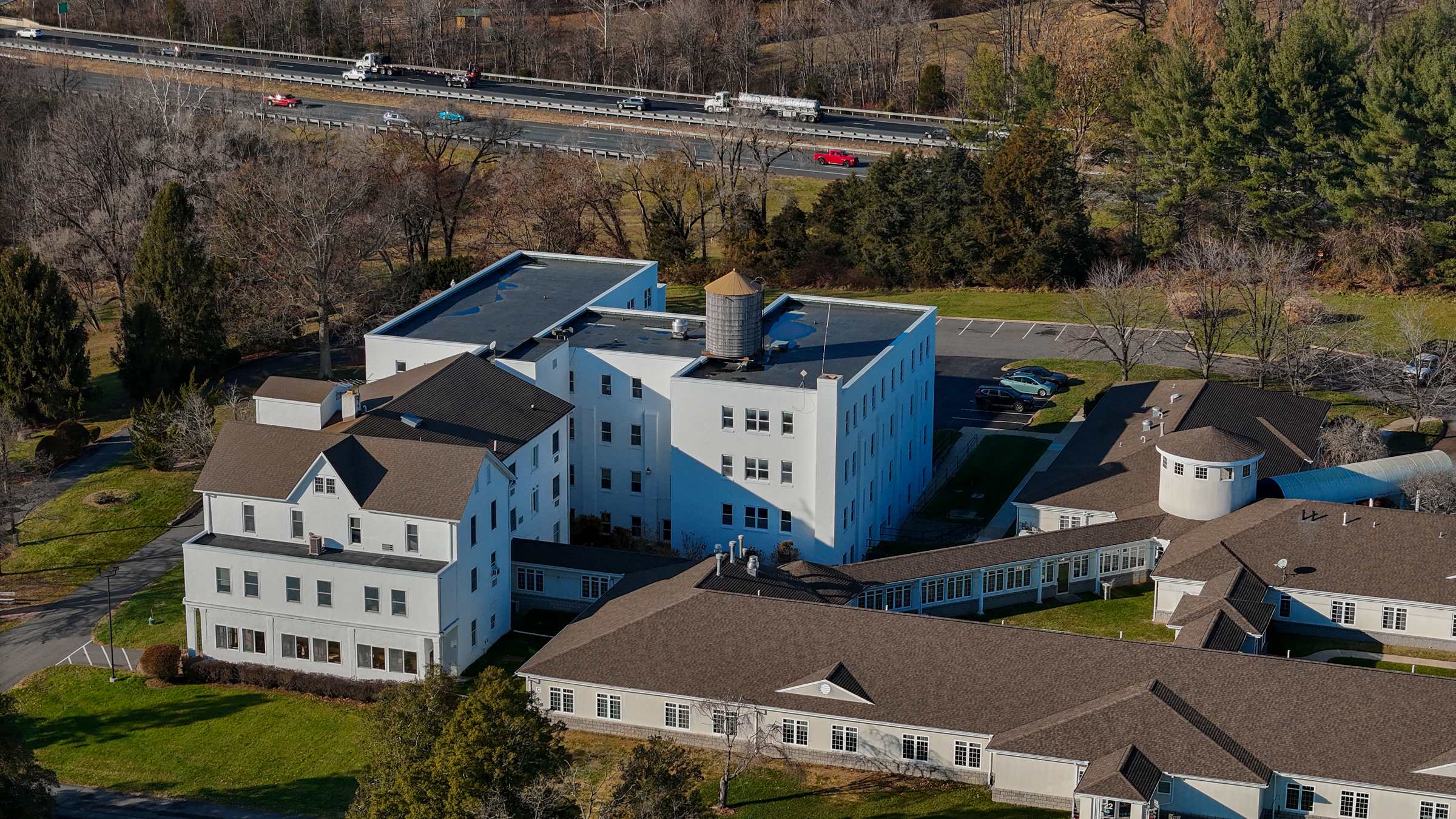 A retirement home for priests of the Oblates of St. Francis de Sales is seen along I-95 in Cecil County. (Jerry Jackson/Staff photo)