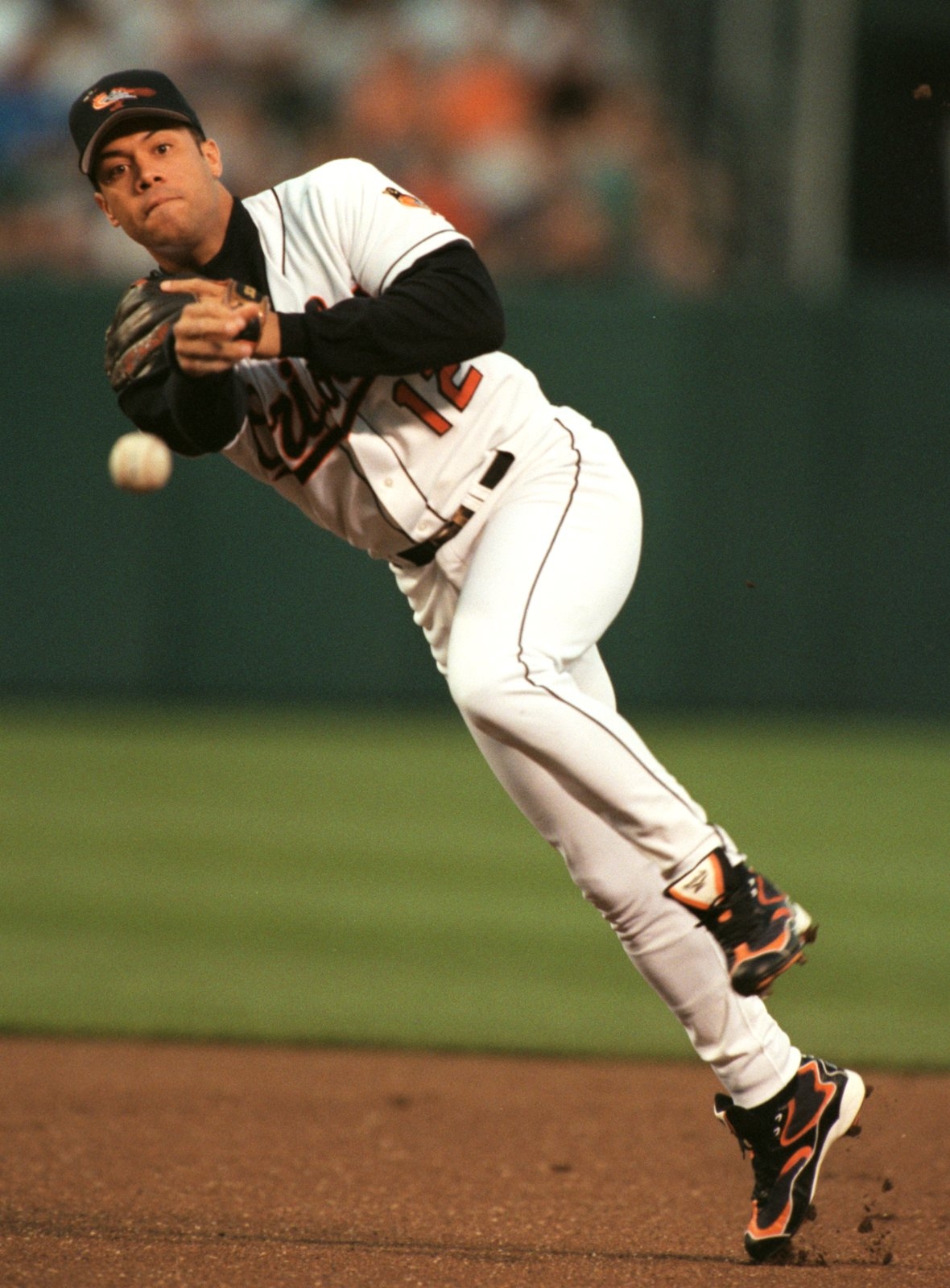 CAMDEN YARDS--Aug 19, 1998--Orioles' second baseman, Roberto Alomar, fields the ball against Tampa Bay Devil Rays' Bobby Smith, to get him out at first base for the third out in the first inning. Photo by Gene Sweeney Jr/staff