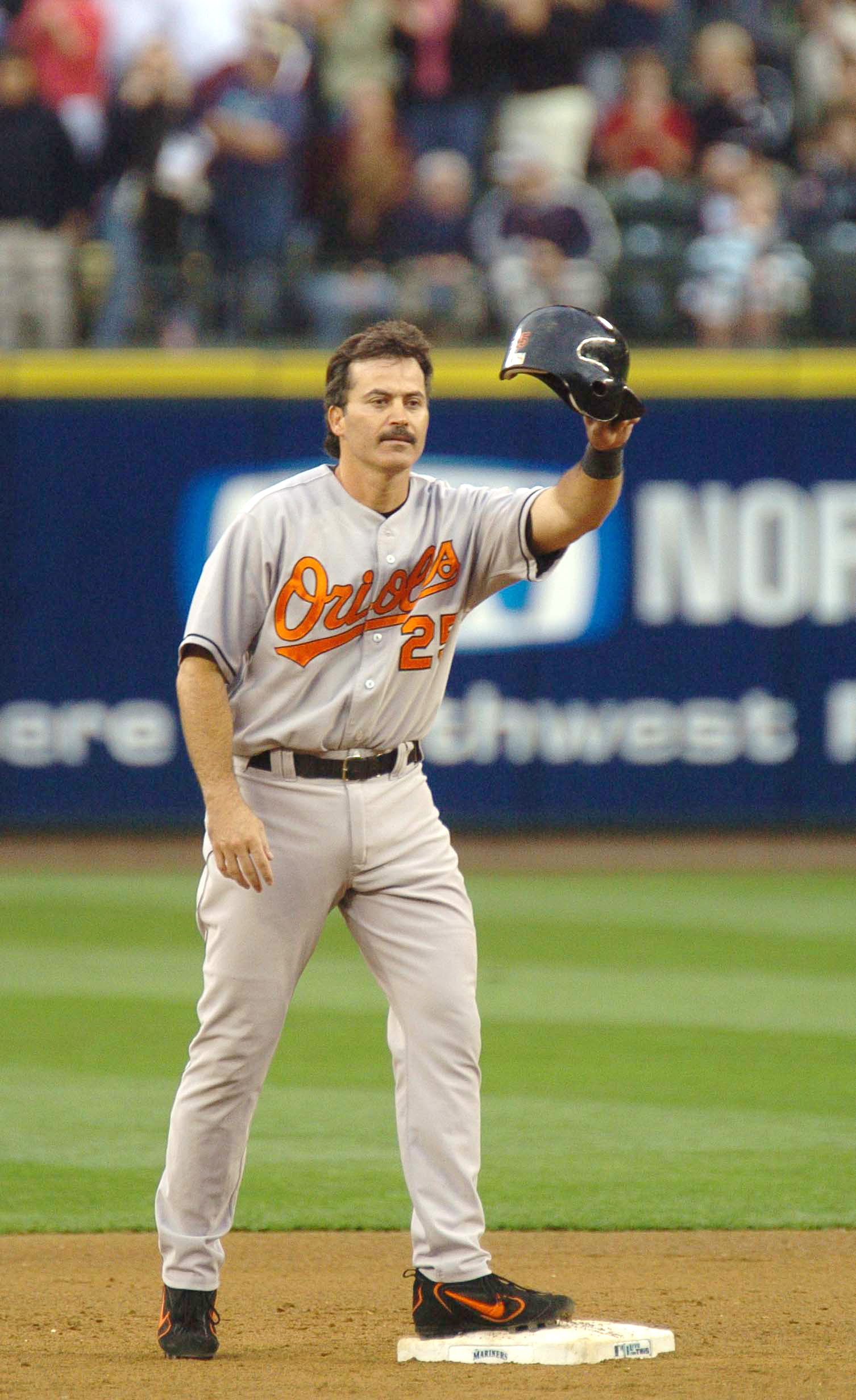 SEATTLE, WA -- 07/15/2005 -- Baltimore Orioles batter Rafael Palmeiro against the Seattle Mariners Friday, July 15, 2005. Palmeiro nailed his 3,000 career major league hit in the fifth inning. (The Baltimore Sun/Karl Merton Ferron) ELECTRONIC IMAGE (DSC_0138.JPG)