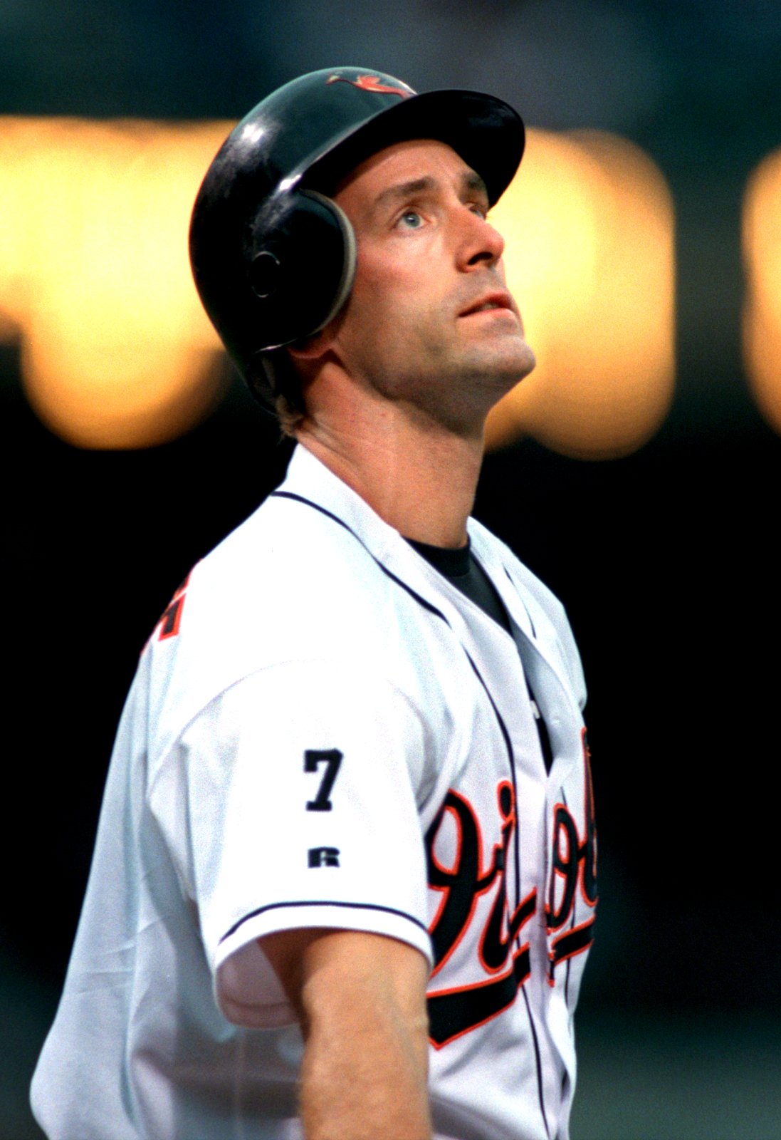 CAMDEN YARDS--May 19, 1999--Orioles' #17, B.J. Surhoff, in a game against the California Angels. Photo by John Makely/staff (scanned 6/8/99)