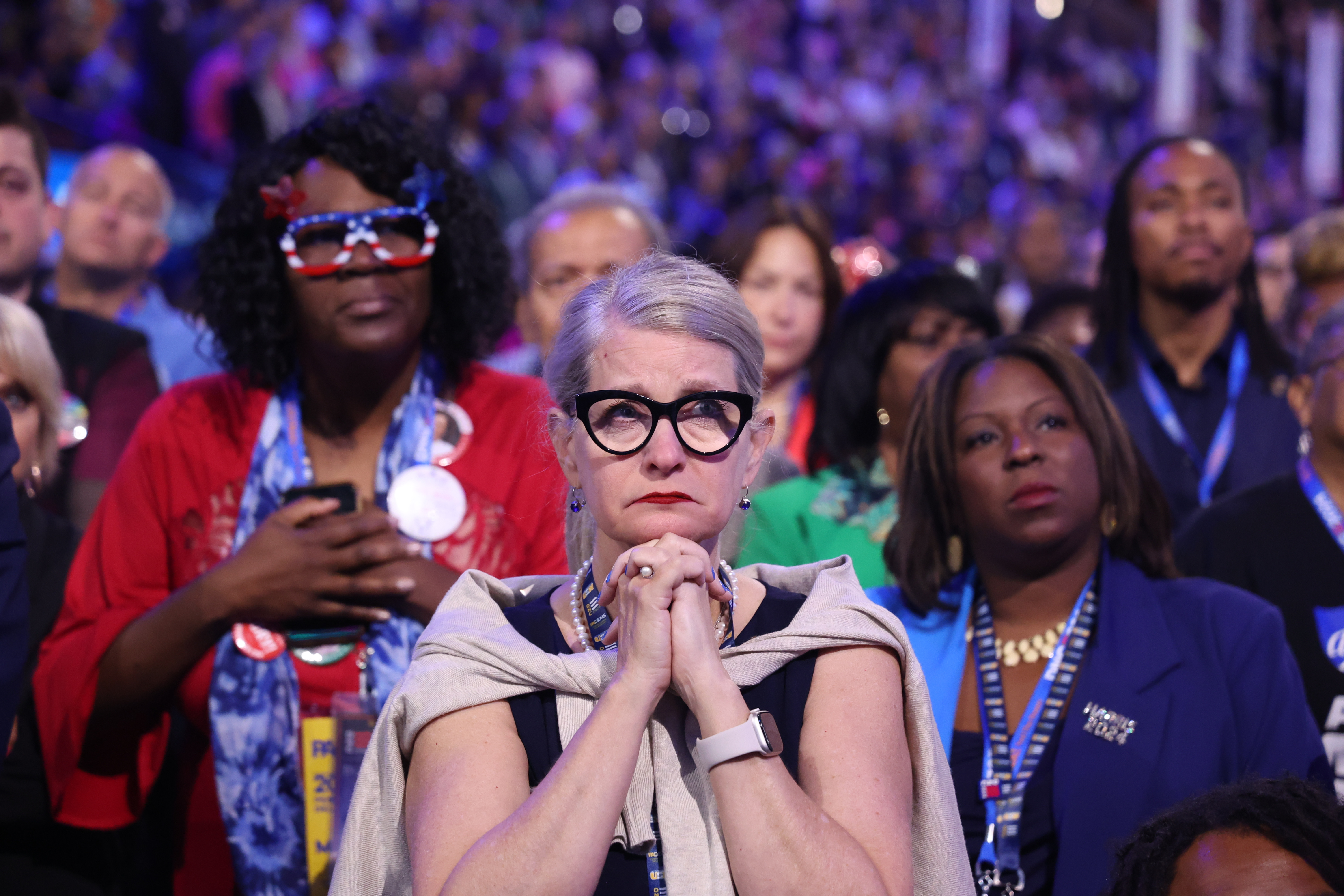 Delegates listen as Jon Polin and Rachel Goldberg, parents of kidnapped son Hersh Goldberg-Polin, speak Aug. 21, 2024, during the Democratic National Convention at the United Center. (Brian Cassella/Chicago Tribune)