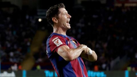 Robert Lewandowski playing for Barcelona