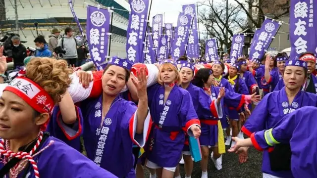 Para muitas mulheres, a mudança na política do festival é um momento significativo 