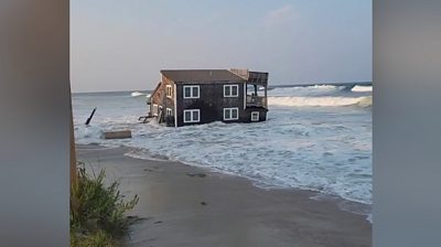 Home floating on the sea