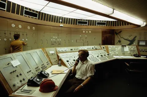 Getty Images Inside Cruachan's control room in 1974