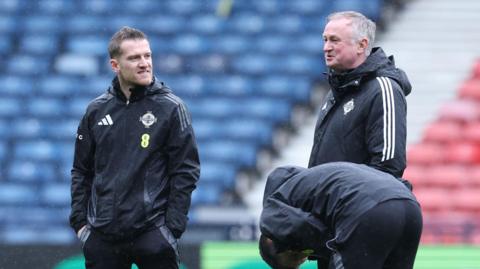 Steven Davis with Michael O'Neill