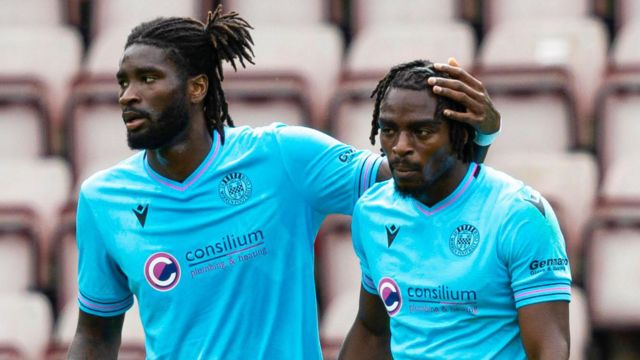 St Mirren's Toyosi Olusanya celebrates with Richard Taylor after scoring to make it 1-0