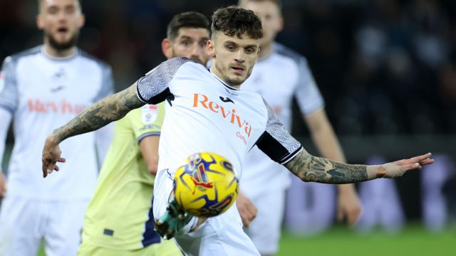 Jamie Paterson in action for Swansea last season