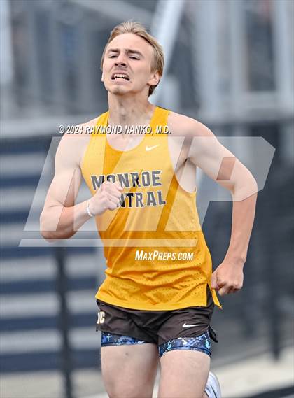 Thumbnail 3 in IHSAA Delta Sectionals (400 Meter)  photogallery.