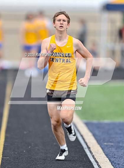 Thumbnail 3 in IHSAA Delta Sectionals (400 Meter)  photogallery.